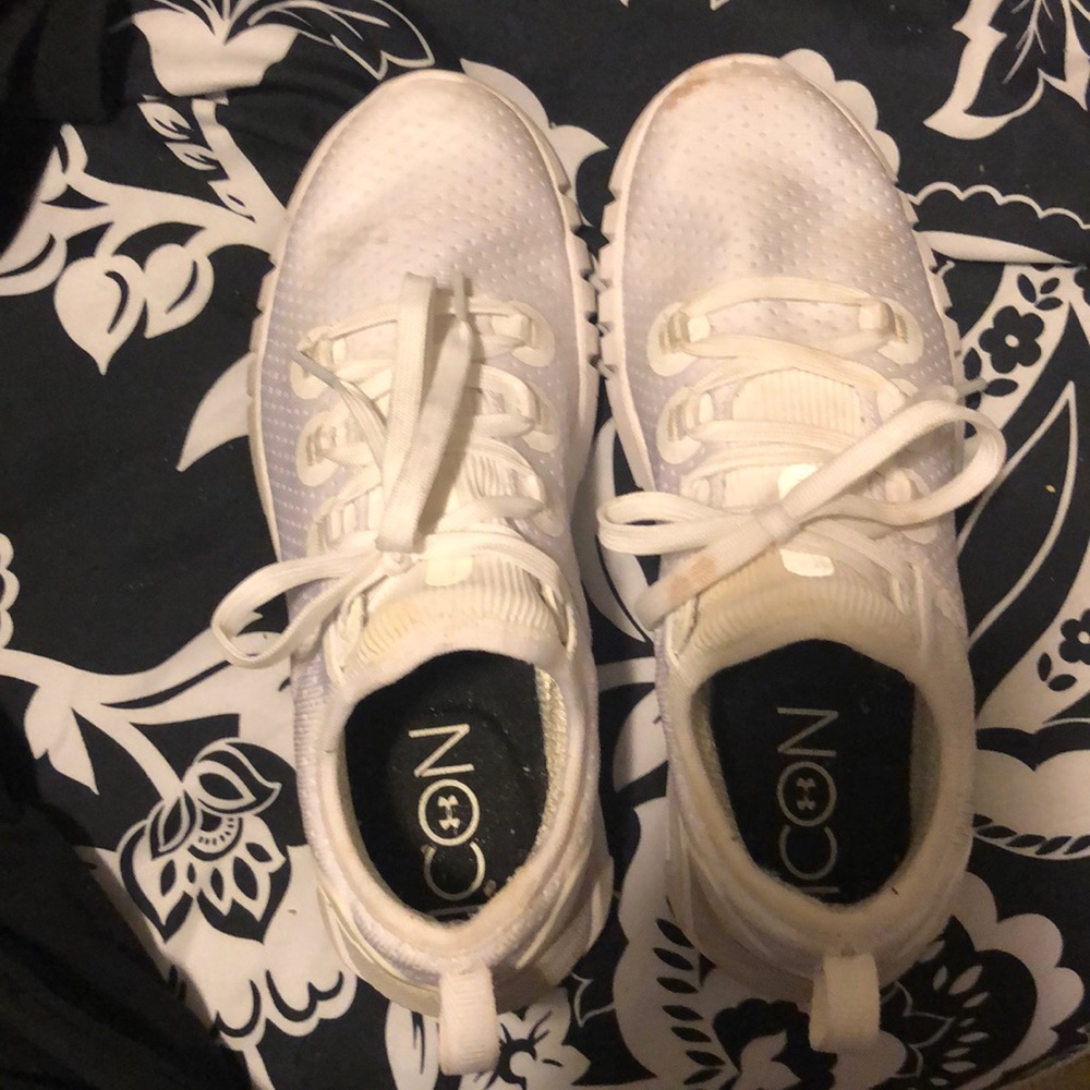UNDER ARMOUR ICON SNEAKERS